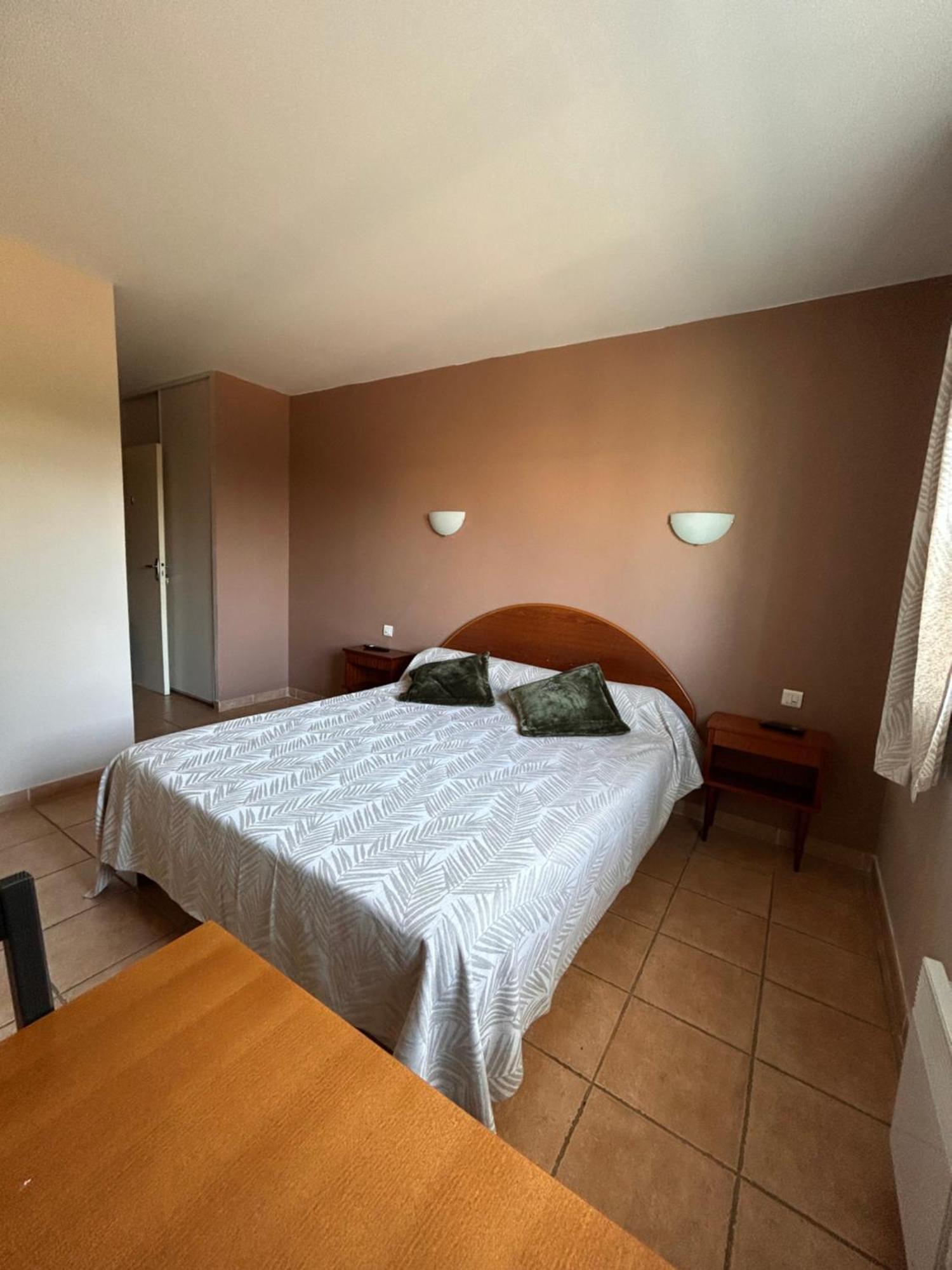 Appartement les oliviers à Montagnac  Extérieur photo